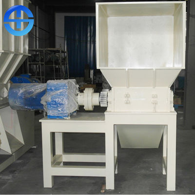 22 kilovatios se doblan control del PLC de la máquina de la trituradora de la chatarra de la trituradora del eje menos polvo