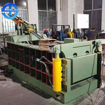 Tamaño 700*300m m de la bala delanteros fuera de la prensa de la chatarra de la presión 160T